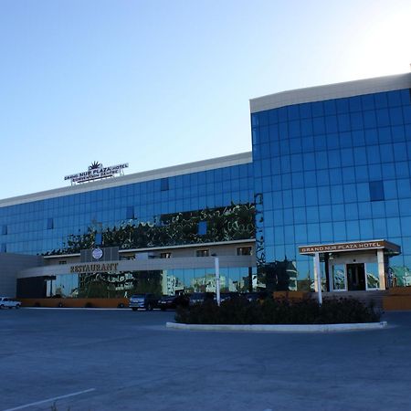 Grand Nur Plaza Hotel Aktau  Exteriör bild