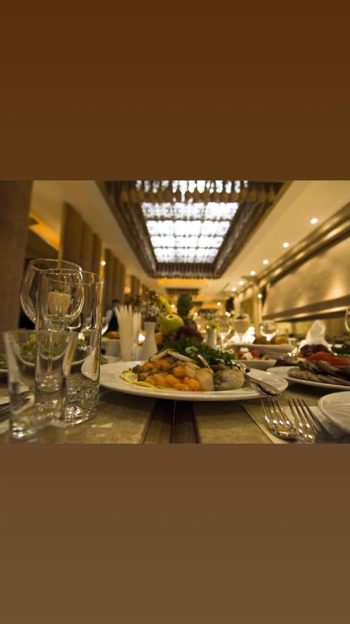 Grand Nur Plaza Hotel Aktau  Exteriör bild