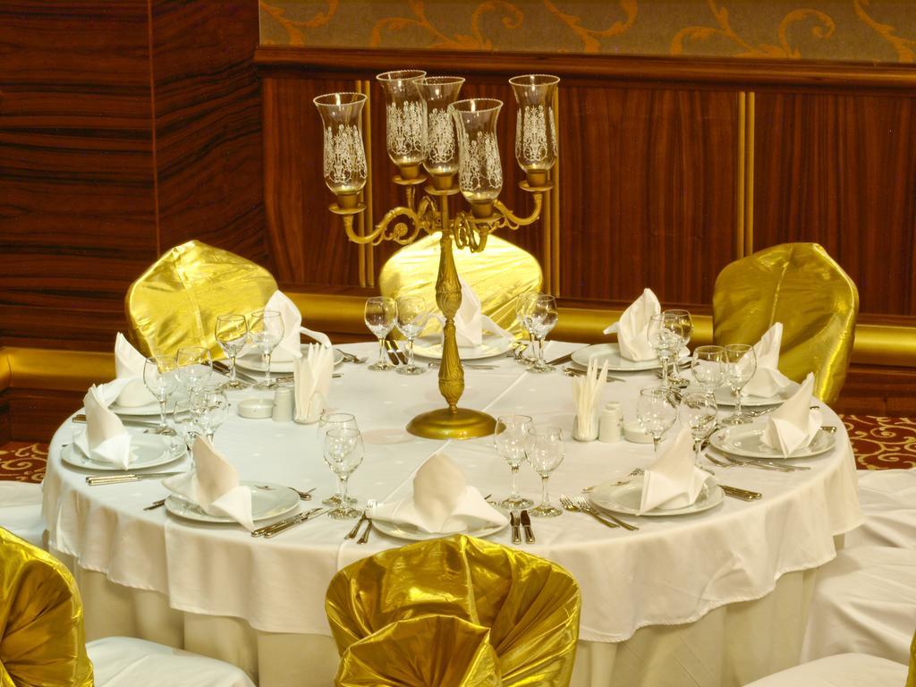 Grand Nur Plaza Hotel Aktau  Exteriör bild